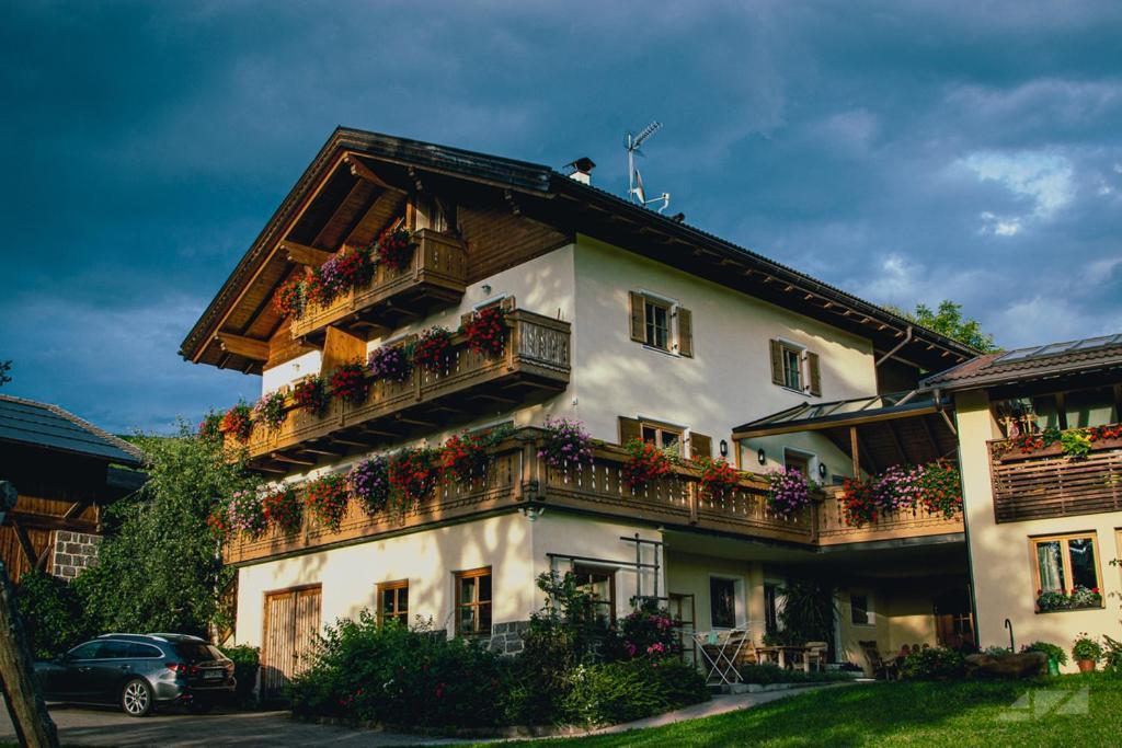 Ganoihof Apartments Funes  Exterior photo